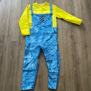 Minion costume (kids small)